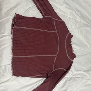 A long sleeve croptop its from love streak